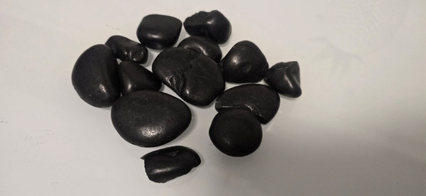 NATUROWE CZARNE KAMIENIE OZDOBNE 3